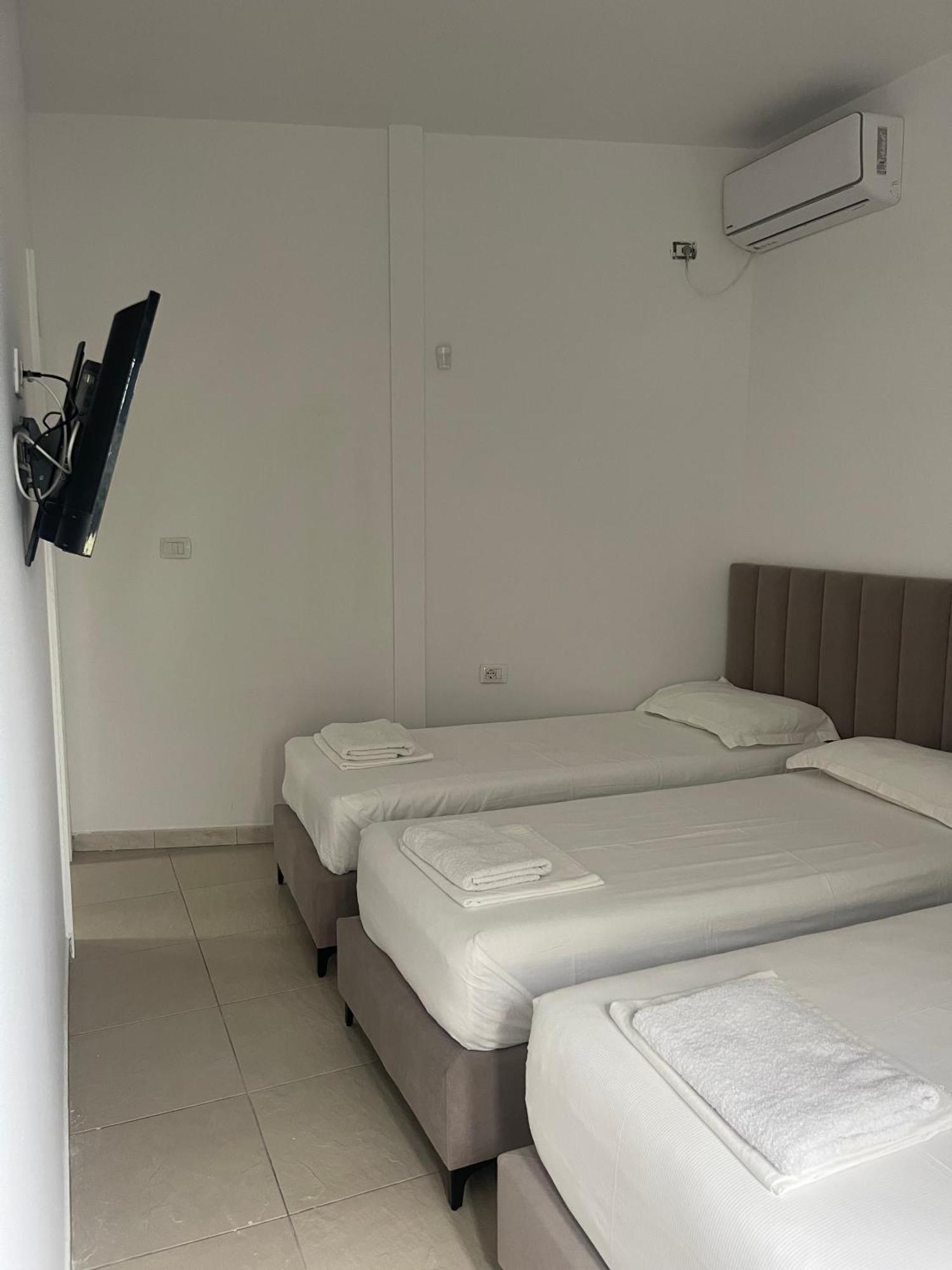 Alevra Hotel เดอร์มี ภายนอก รูปภาพ
