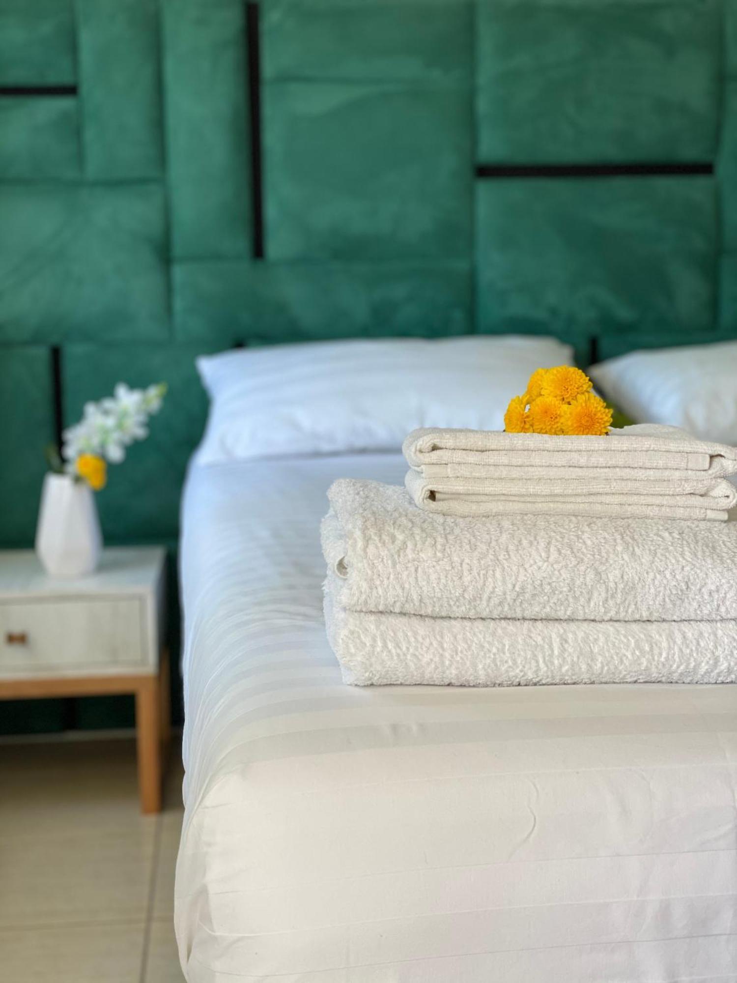 Alevra Hotel เดอร์มี ภายนอก รูปภาพ